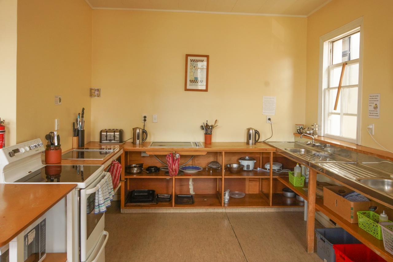 Empire Hotel Backpackers Oamaru Εξωτερικό φωτογραφία