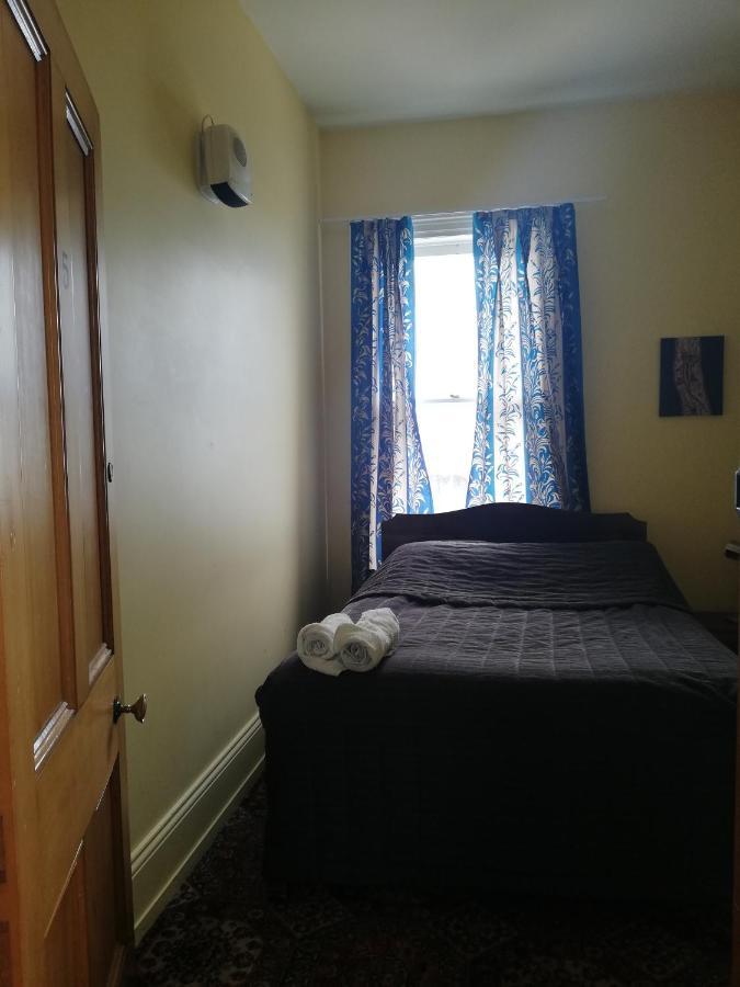Empire Hotel Backpackers Oamaru Εξωτερικό φωτογραφία