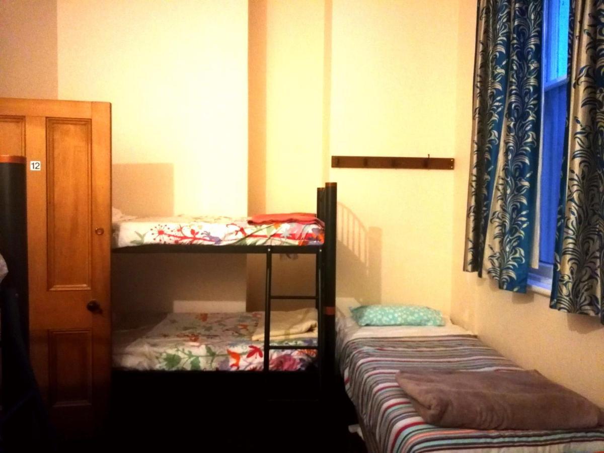 Empire Hotel Backpackers Oamaru Εξωτερικό φωτογραφία