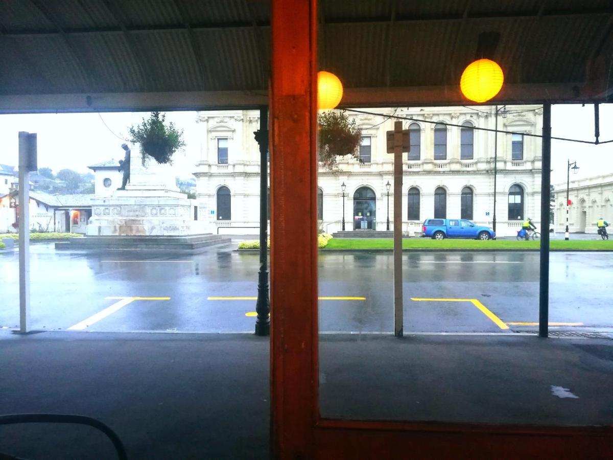 Empire Hotel Backpackers Oamaru Εξωτερικό φωτογραφία