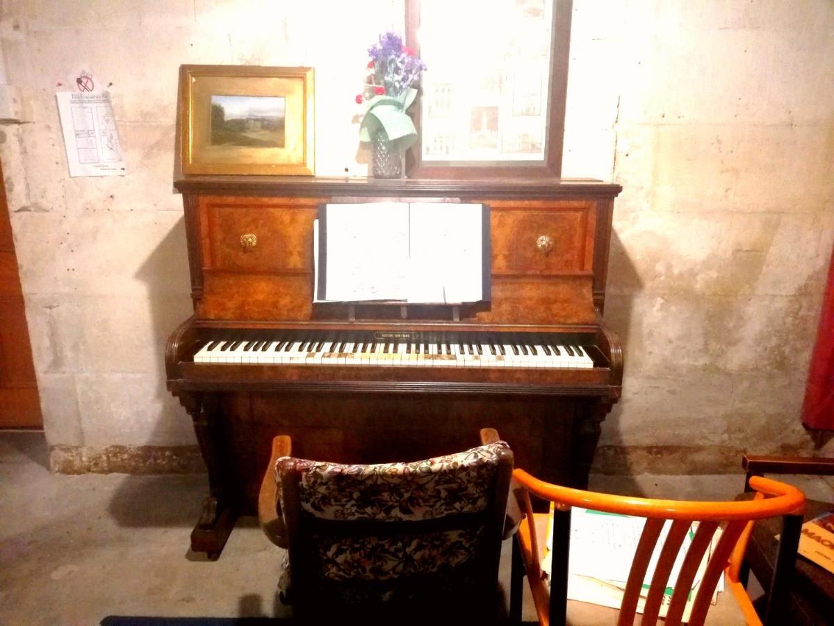 Empire Hotel Backpackers Oamaru Εξωτερικό φωτογραφία