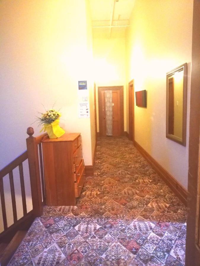 Empire Hotel Backpackers Oamaru Εξωτερικό φωτογραφία